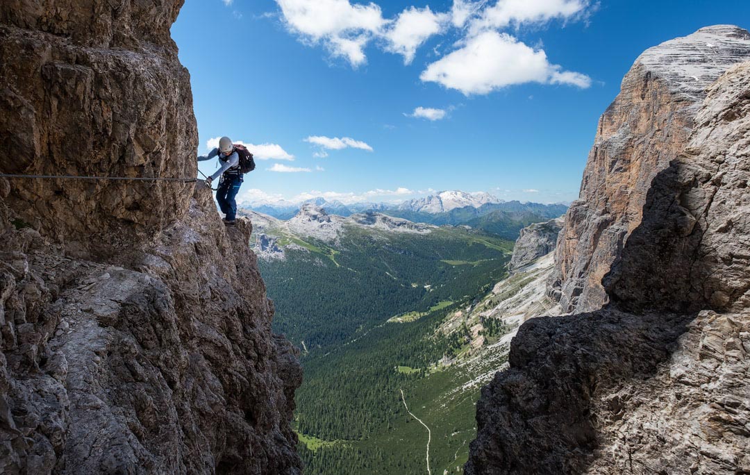 Via ferrata Giuseppe Olivieri na Punta Anna (2731 m). Tofana di Mezzo. Dolomity