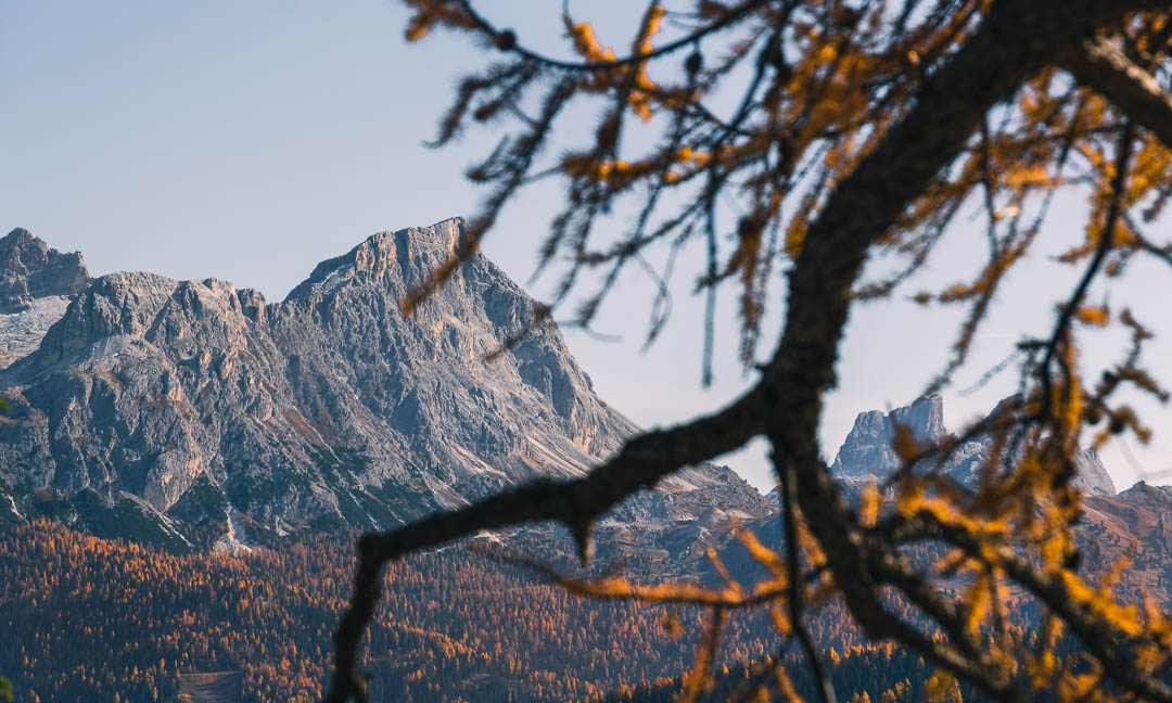 Dolomity kruche góry - Lago Sorapiss - BLOG - Lasy Dolomitów - DOLOMITY NA FERRATACH - PRZEWODNIK